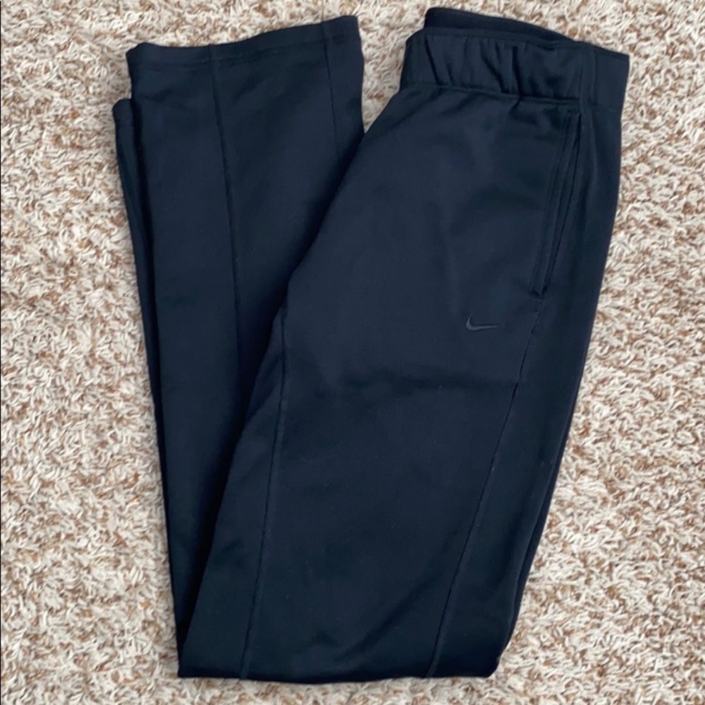 Nike women’s fleece sweatpants!